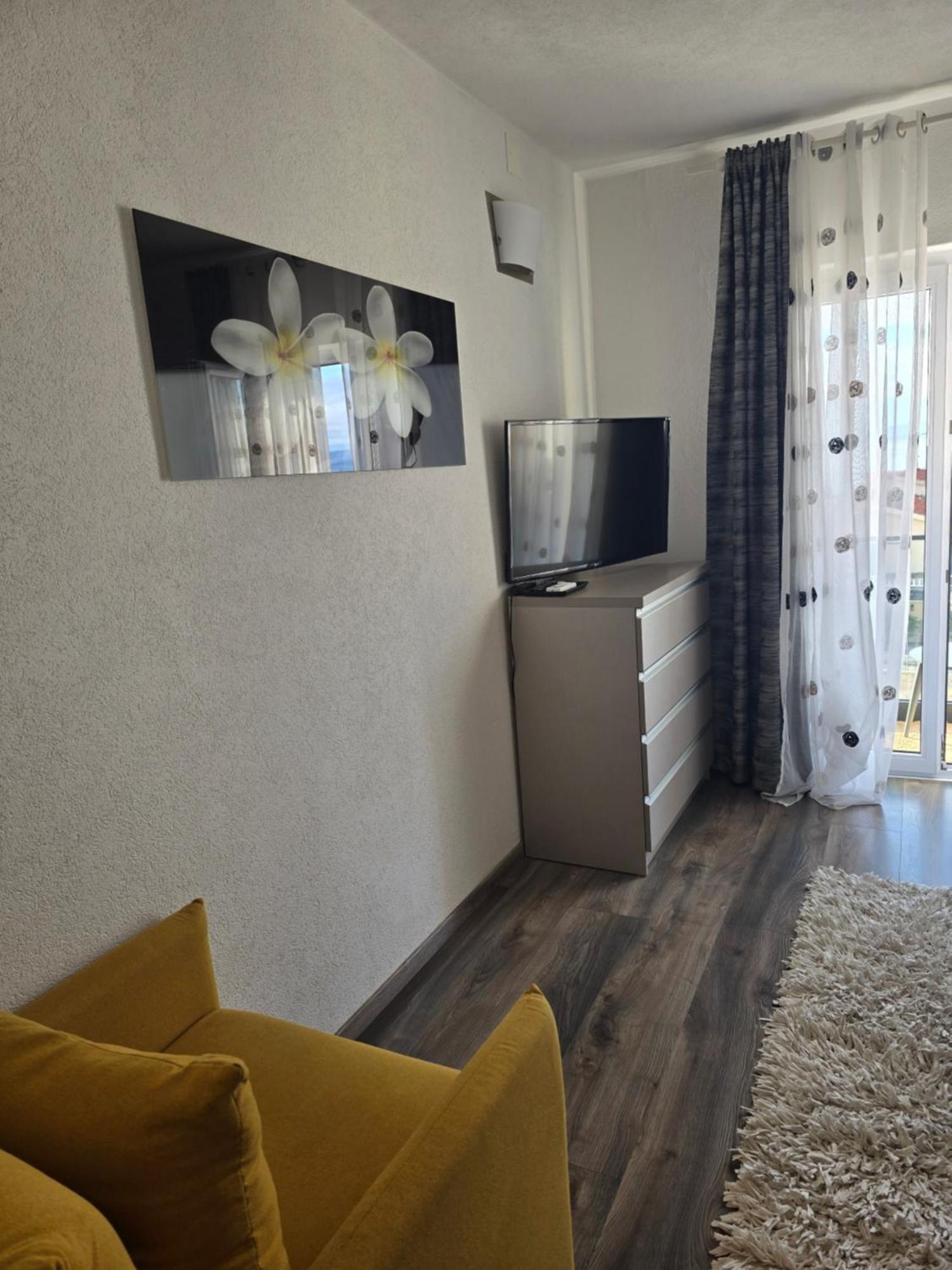 Apartments Iris Brela Εξωτερικό φωτογραφία